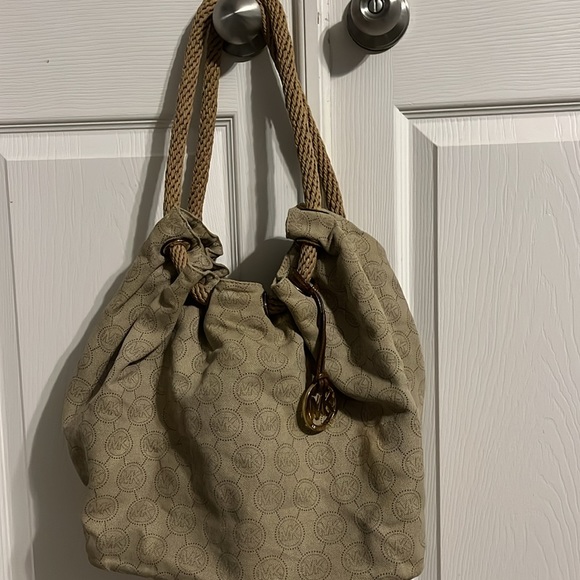 Beige Michael Kors bag - Picture 2 of 7